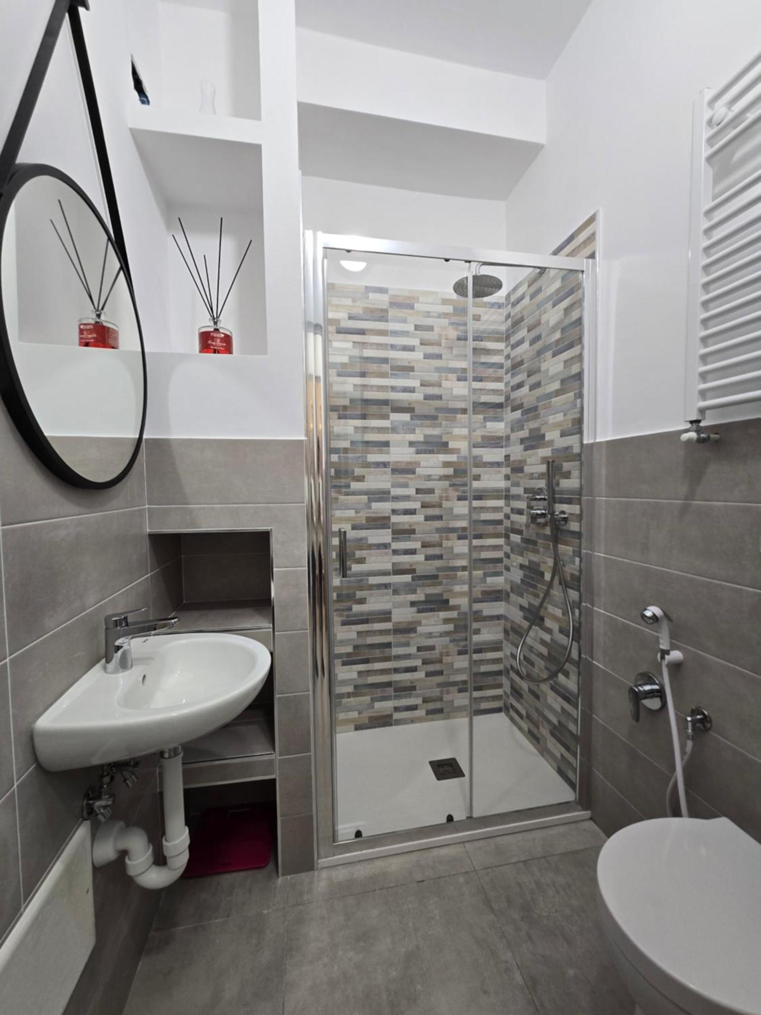 Raymihome Lugaro Turin