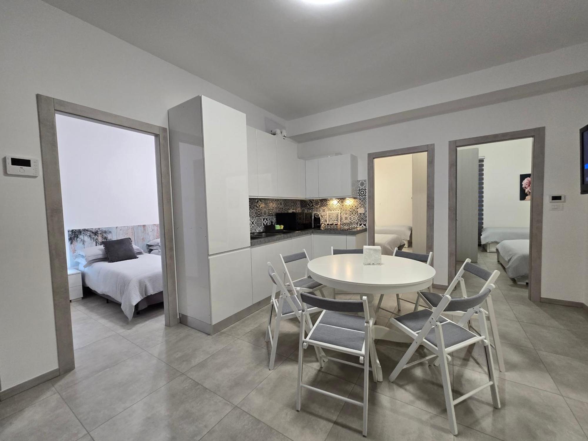 Raymihome Lugaro Apartment