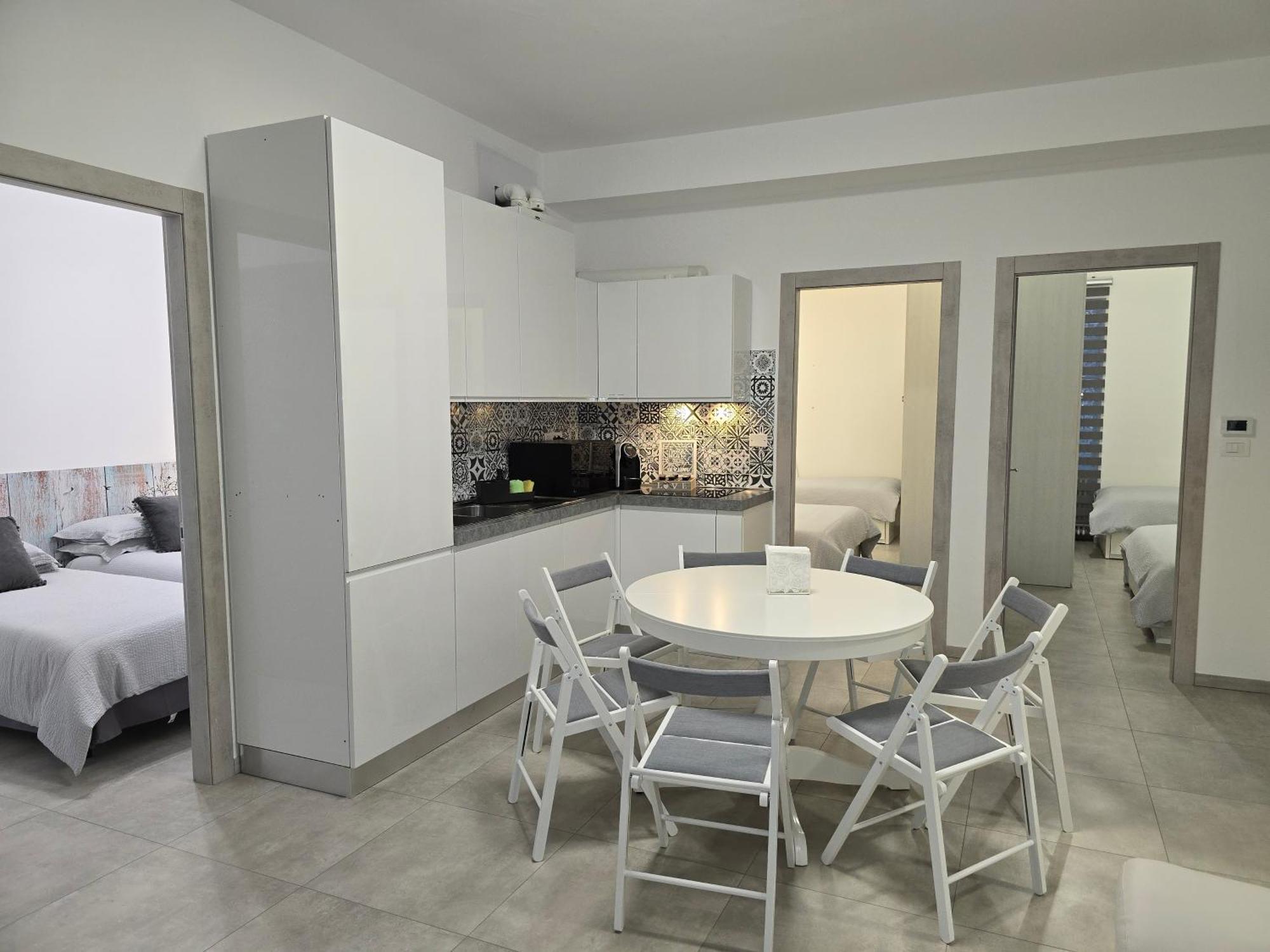 Raymihome Lugaro * Turin